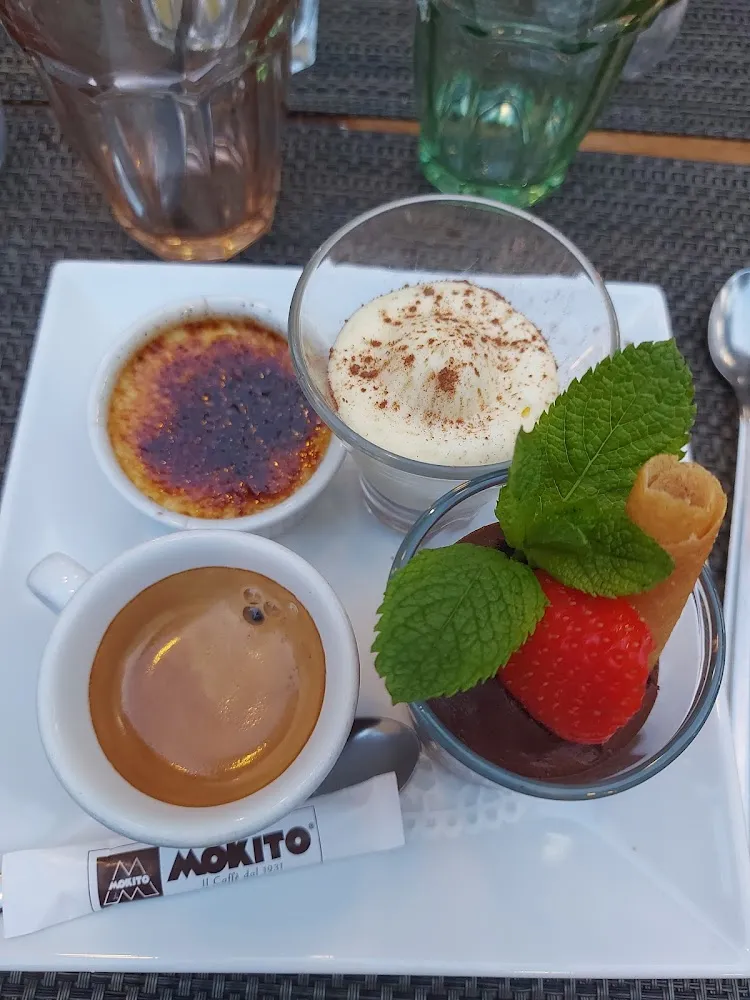 Café Gourmand